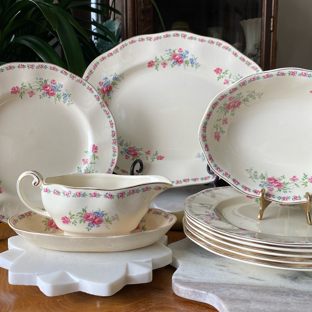 10 Piece Wedgwood Harmony Rose Dinner Set - 6 Dinner Plates + Serving Dishes VTG